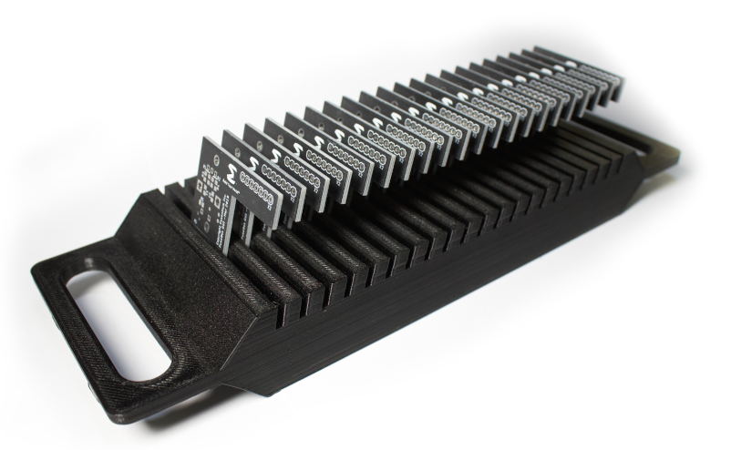 Una bandeja para placas de circuito imprimida con Essentium PCTG Z